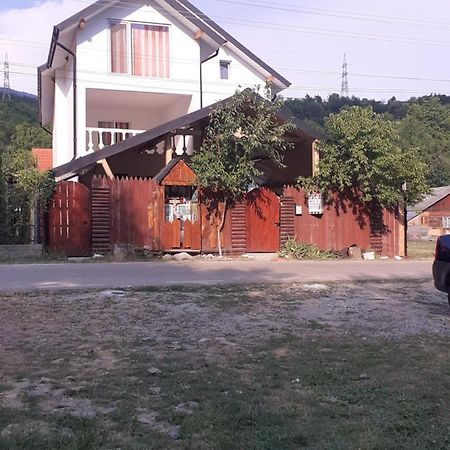 Casa Denisa Vidraru Transfgarasan Hotel Capatineni-Ungureni Luaran gambar